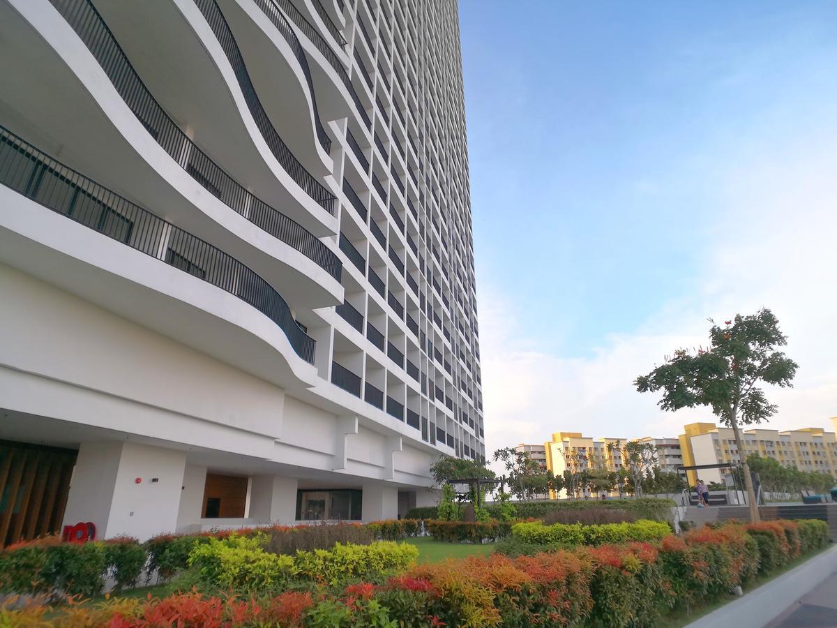 The Landmark Seaview Gurney George Town Exterior photo