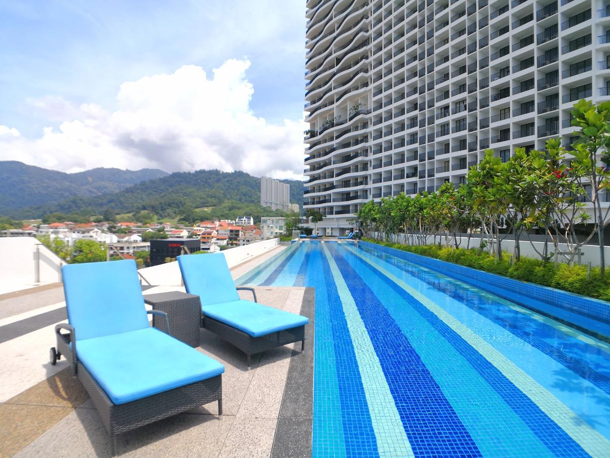 The Landmark Seaview Gurney George Town Exterior photo