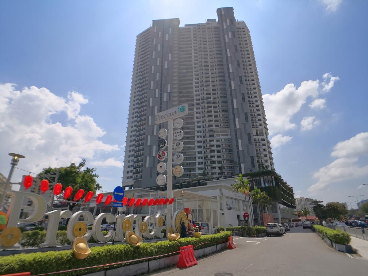 The Landmark Seaview Gurney George Town Exterior photo
